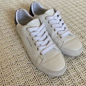 tommy hilfiger shoes